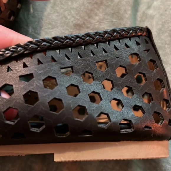 Report Madella Laser Cut Flats in Black Size - Picture 5 of 5